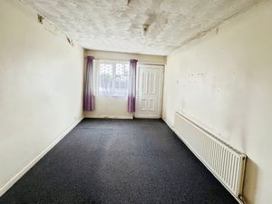 Annexe Lounge- click for photo gallery